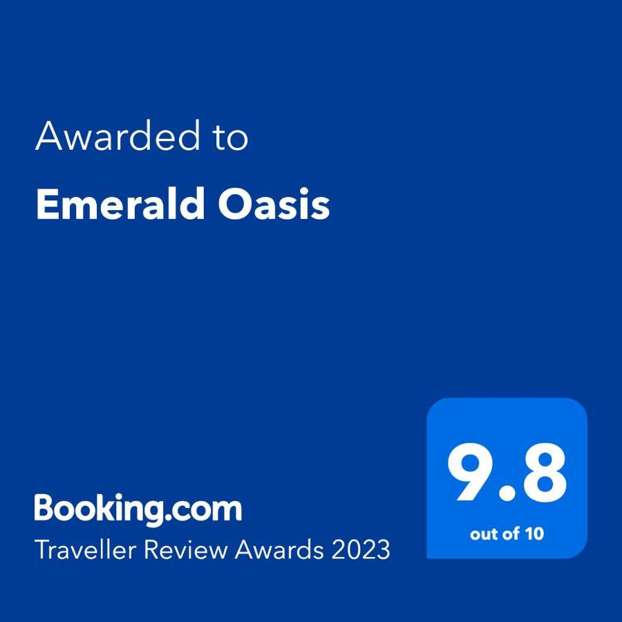 Emerald Oasis Bucarest Extérieur photo